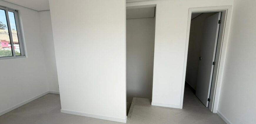 oportunidade cobertura duplex/ 2 quartos /3vagas / 749.000